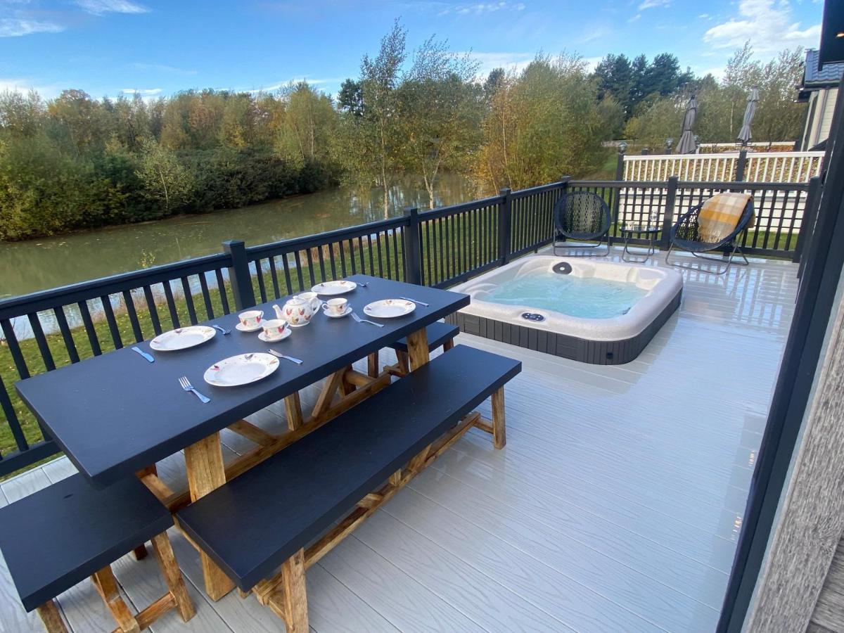 Lakewood Retreat Woodhall Spa Dış mekan fotoğraf